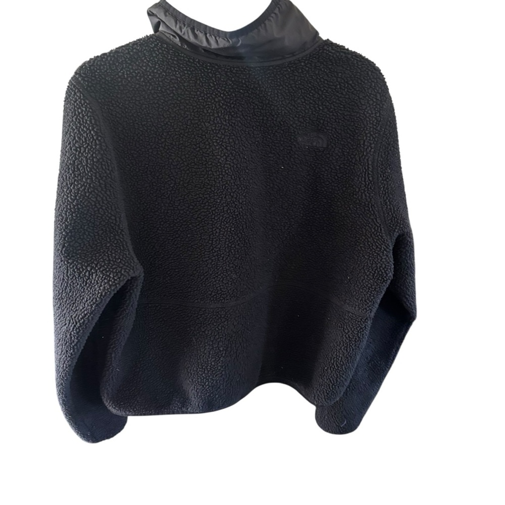 The North Face Women's Black Fleece Jacket - Picture 2 of 4